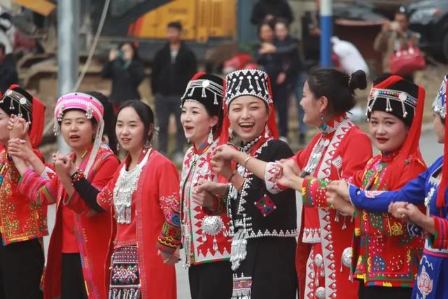 2025绿春县哈尼十月年长街古宴文化活动露营帐篷出租来啦!