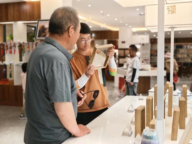 八步沙的绿与诗：藏在河西走廊的治愈之旅