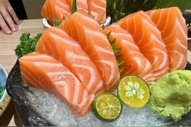 三文鱼为什么很受欢迎?有哪些营养价值？你喜欢吃三文鱼吗？图片