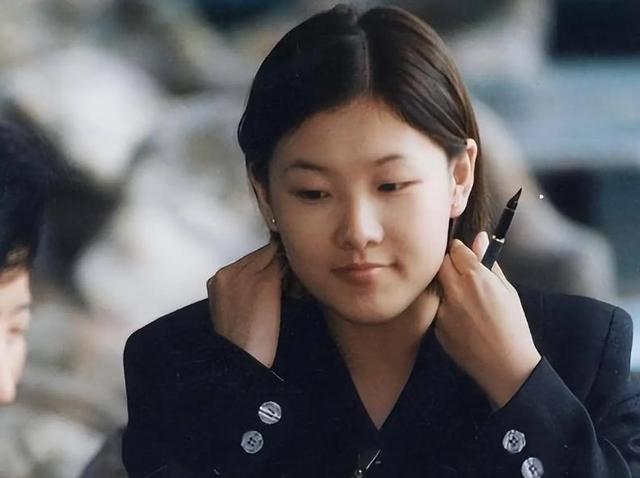 恩爱23年抵不过残酷现实，73岁梁锦松衰老萎缩，47岁伏明霞正美貌