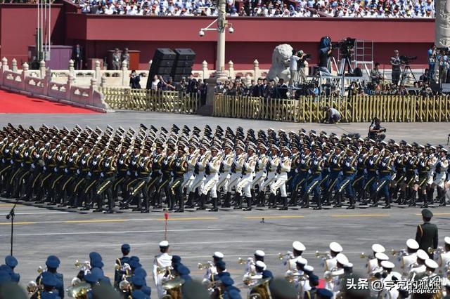 九三阅兵前夕，6名间谍落网！带1448份机密出逃，泄露尖端武器