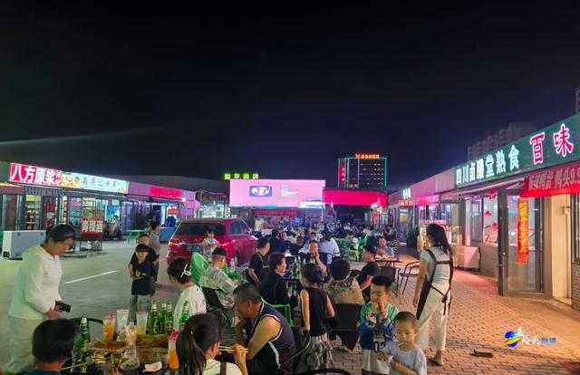 看到第几家你馋哭了🤔嘉峪关居然有这么多夜市？！快来选出你最中意的！