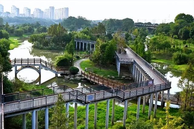 跟着赣超游鹰潭｜来鹰潭，开启一段“躺坪”之旅！