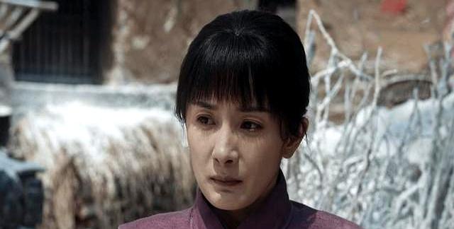 《生万物》宁家大院腌臜事：父子共享风尘女，大嫂莲叶算计终成空