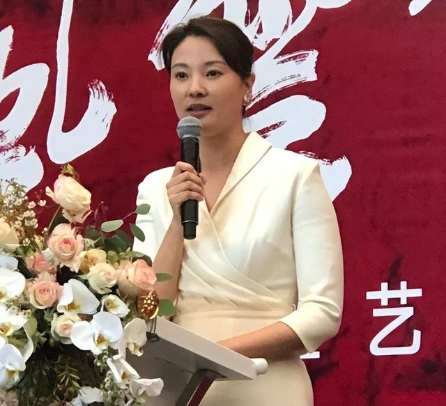 丈夫入狱、男友死缓，离开央视又被释永信牵连，她还能翻身吗？