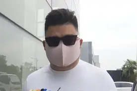 160多万买的！路虎揽胜，刚上路一个多月，在高速上冒烟了？图片