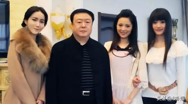 一婚娶央视主持人，二婚娶演员，三婚娶小30岁美女，64岁终于当爹