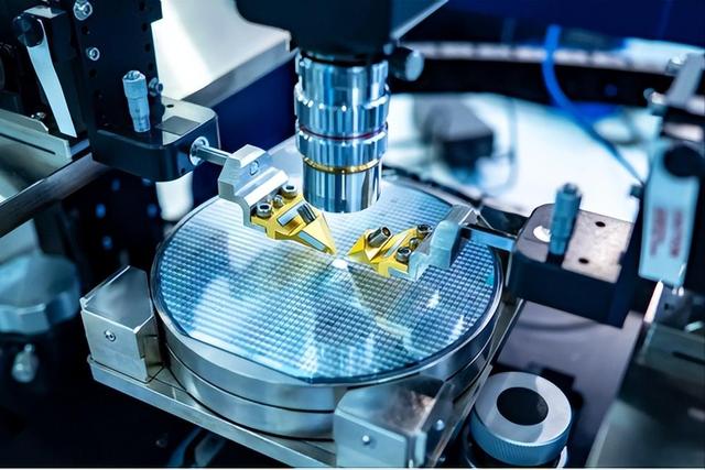 日本亮出王牌，中国束手无策？高市赌美国不会见死不救，结果悲剧