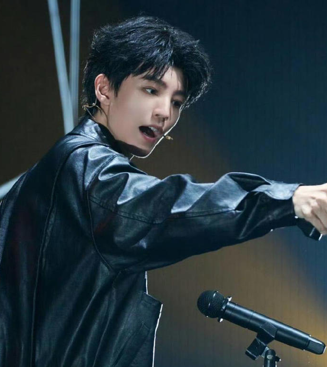 全红婵做梦也没想到，自己随手一个举动	，竟给王俊凯惹了个大麻烦