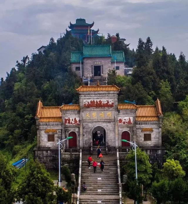 哪儿凉快哪儿待着去！岳阳避暑地图来了→