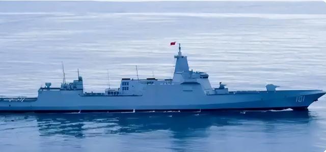 一年8艘盾舰碾压美舰！美国战略收缩，中国的机遇要来了