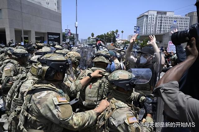 委内瑞拉战火重燃！美军压境战机频起，马杜罗5000枚导弹对抗到底