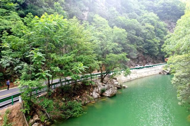 逃离高温，在月亮峡过一场25℃的盛夏!