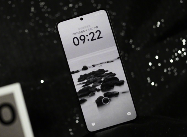 红米K80大跳水：1504元拿下IP68+2K屏+6550mAh，这配置真狠