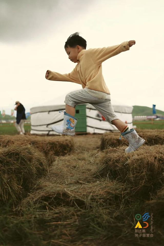 在那达慕会场，解锁一次最“野”的亲子露营
