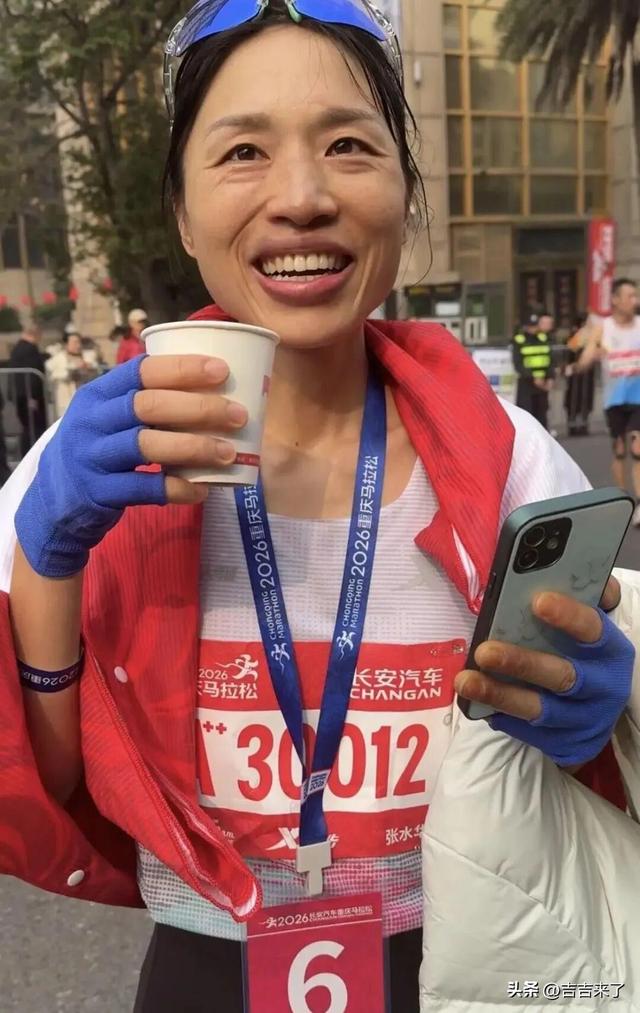 “最快女护士”张水华重庆马拉松赛后首秀