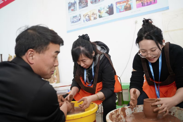 发现最美铁路·西延时光印记|钢轨串珠成链 激活陕北文旅新图景
