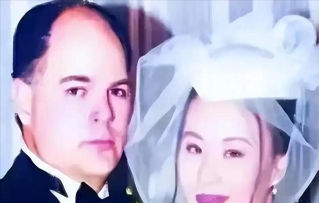 原来早已不是中国籍？事业巅峰远赴美国，被老外“玩腻”晚年回国
