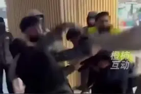 二手市场炒至数万元！英国人为它大打出手！Labubu到底有多难抢？图片