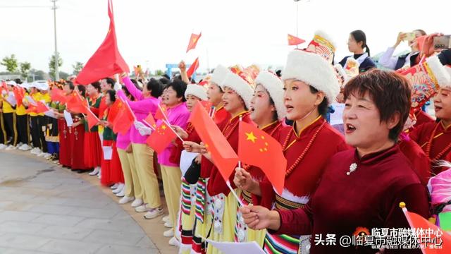 来打卡了吗？临夏市花卉艺术中心人气爆棚，“芬芳馥郁”的文化盛宴引领假期潮流～