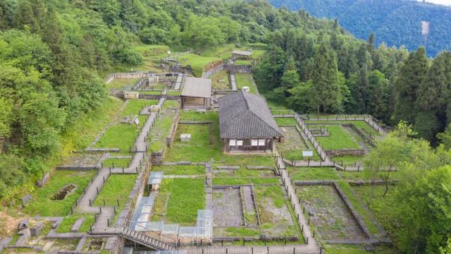这个“名牌加身”的西南山城，正适合淡季来玩！