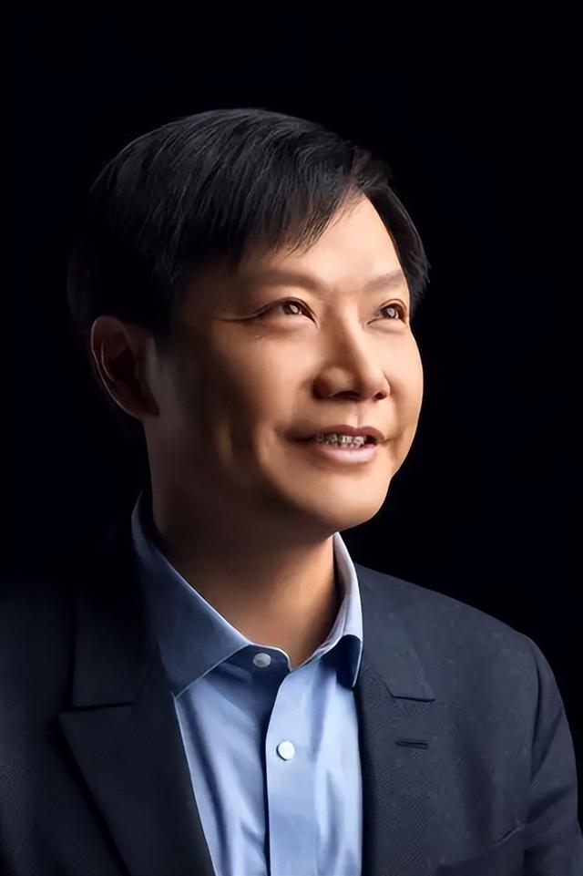 风向变了？官媒接连锐评，没给雷军留一丝体面，董明珠话有人信了