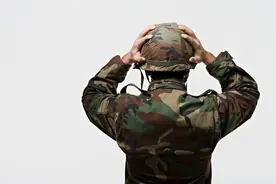 台军也传霸凌案，一名母亲控诉儿子服役被欺负：诊断出大脑萎缩图片