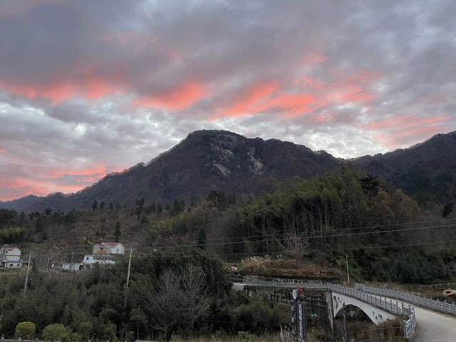 山地车越野正宗马丁公路（越野线）骑游马鬃岭东线攻略