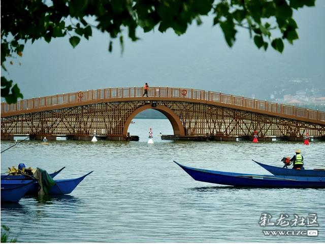 打卡东风坝开合浮桥