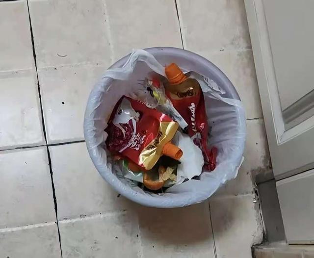 闫学晶再迎2大噩耗！何庆魁也被牵连，赵本山苦心劝说句句应验了