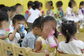 上海12345一个月收到600多条投诉！家长苦叹：名额太少，接受适当提价图片