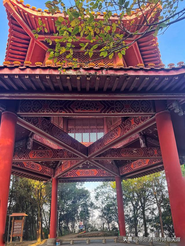 阆中滕王阁，千级台阶登顶饱览一路风景