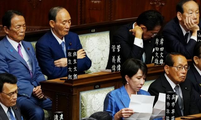 日本自陷地缘死局！高市早苗涉台言论引中方雷霆反击，俄借机重申千岛主权，美国翻脸拒兜底？