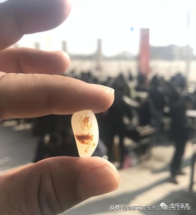 公元2018年，是谁创造了新疆和田玉籽料暴涨元年？