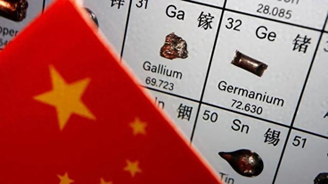 简直无耻！美国想拿H20芯片换中国稀土，外媒：中国从此一蹶不振
