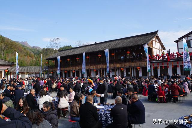 跨域联动探文旅 千人盛宴品非遗——百家旅行社聚焦文县青木川古镇