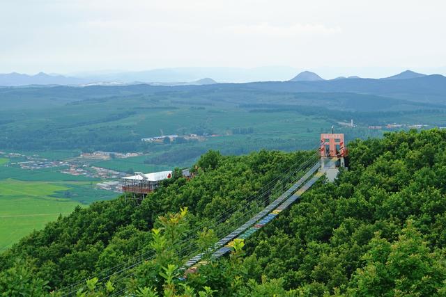 吉林延边琵岩山，一山藏万象，有景又有趣，俯瞰城市美景的好去处