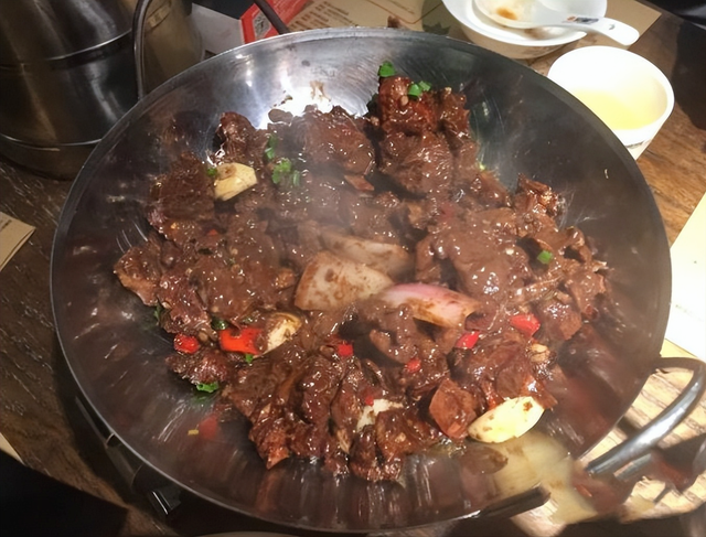 广西那么多人去广东，为什么深圳是湖南人的天下，而不是广西人的