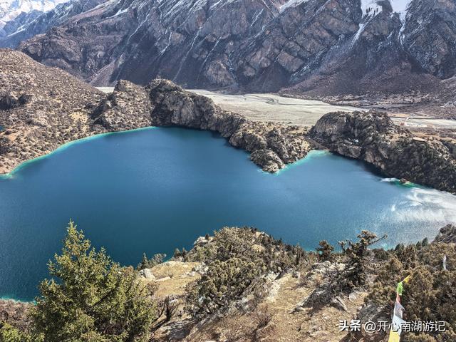 喀什经317到成都，边坝-洛隆，看祥格拉冰川，登顶观三色湖