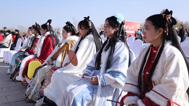 冬赴贺兰·趣享好礼：千年岩画文旅消费嘉年华活动开启