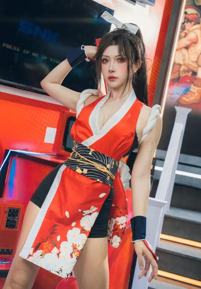 SNK，果然活成了我们高攀不起的样子了