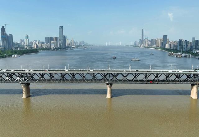 长江第一桥的武汉长江大桥，它在中国桥梁建设史上的含金量有多大
