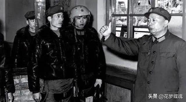 张廷发作为空军原司令员，曾当众对邓公掀桌子，直言：我不干了