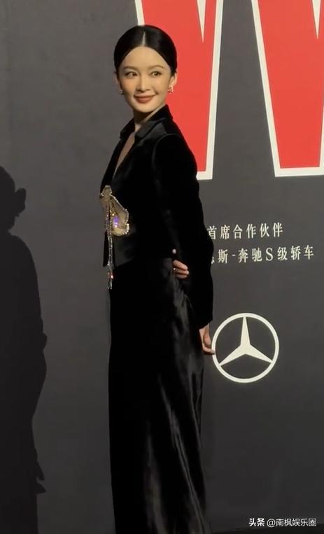 上海这一夜：热巴腰臀比逆天了，被马伊俐吓了一大跳，杨幂赢麻了