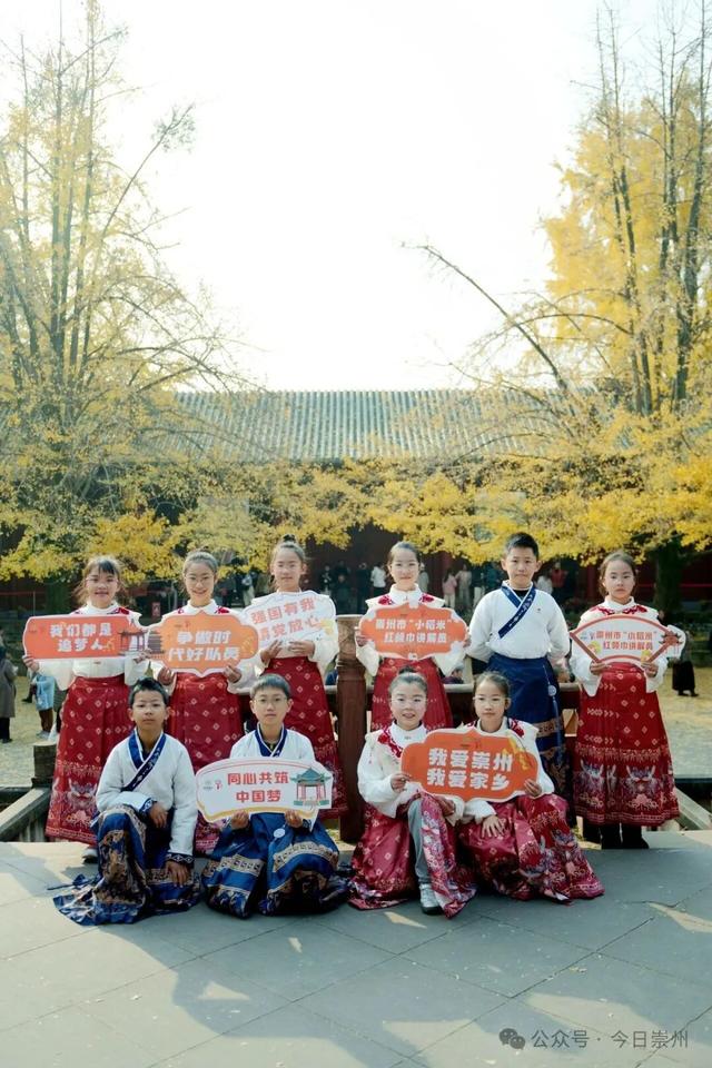 银杏季，罨画池多了一道超可爱的风景……