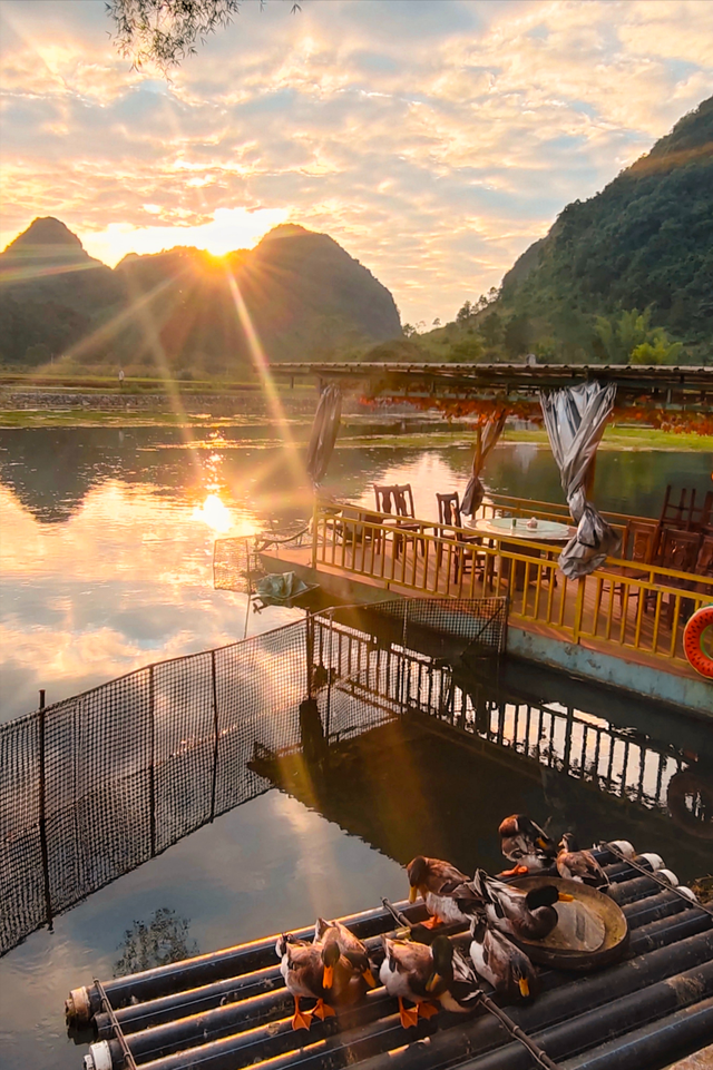 适合春节出发的6条避寒路线，不赶路、不打卡，一家人过个松弛年