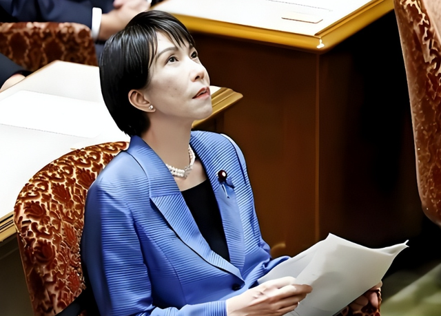 中日战机对峙后，高市早苗紧急表态，美防长敲打日本：将付出代价