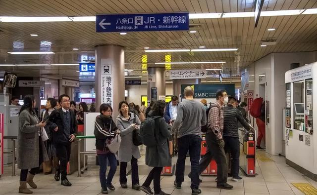 日本境内有多少中国人？数据曝光令人不敢信，难怪731上映被阻碍