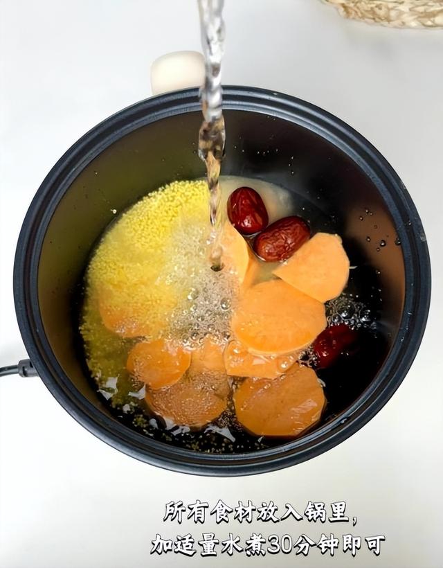 中国五大长寿食物	，小米只排第三，第一名我们几乎天天见，却吃得的很少！