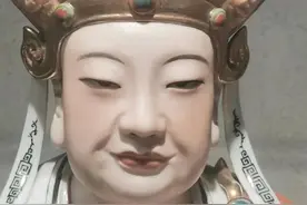 “无语菩萨” ，像极了今天的我图片